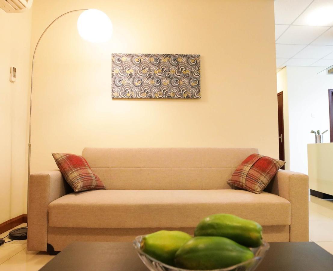 La Casa Baatsona Apts Sakumono Экстерьер фото