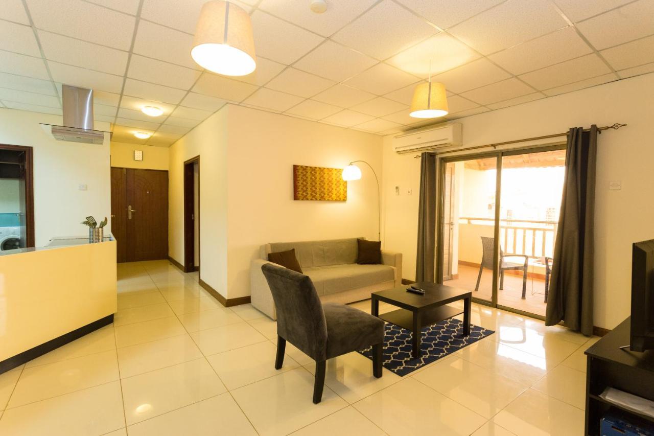 La Casa Baatsona Apts Sakumono Экстерьер фото