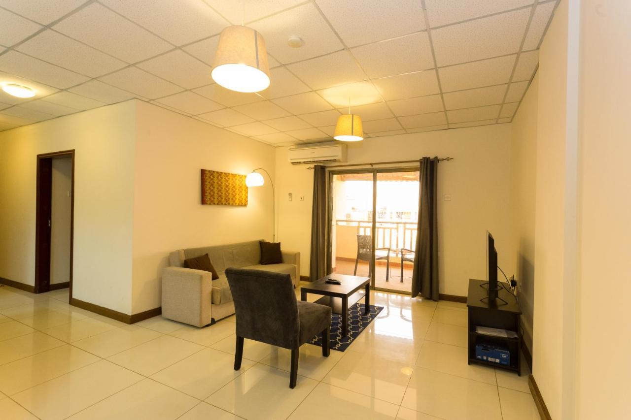 La Casa Baatsona Apts Sakumono Экстерьер фото